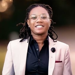 Data Science for All / Empowerment graduate: Kndia Davis